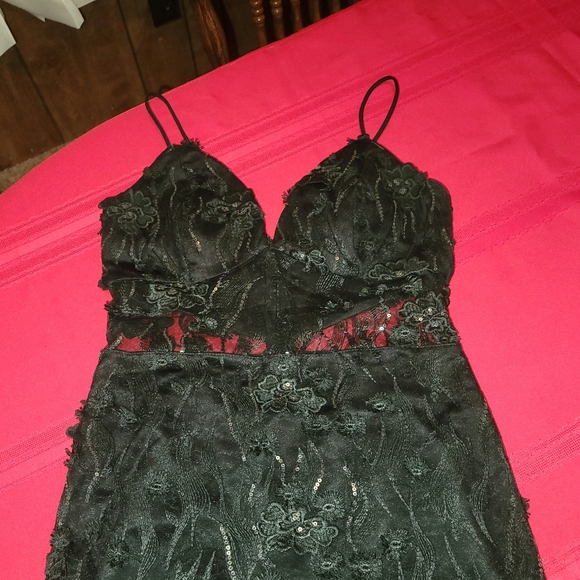 Beautiful Black Lace Mermaid Style dress size S - Picture 5 of 5